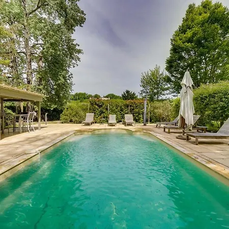 Charming With A Pool Holiday home
