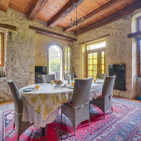 Charming With A Pool Holiday home
